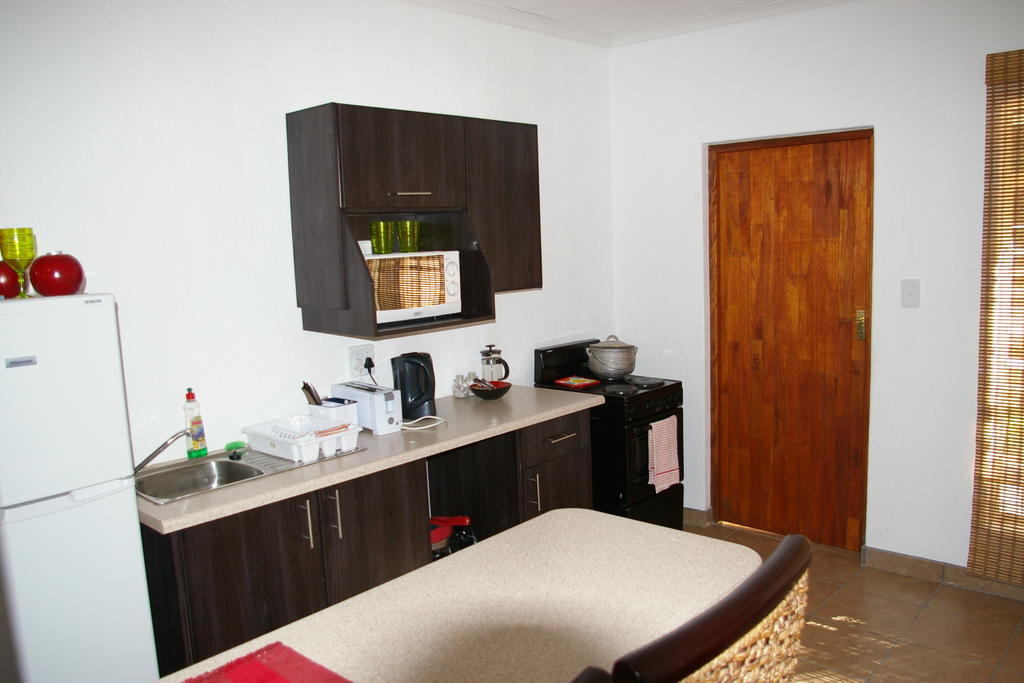 Bush Baby Glen Villa Хейзивю Стая снимка