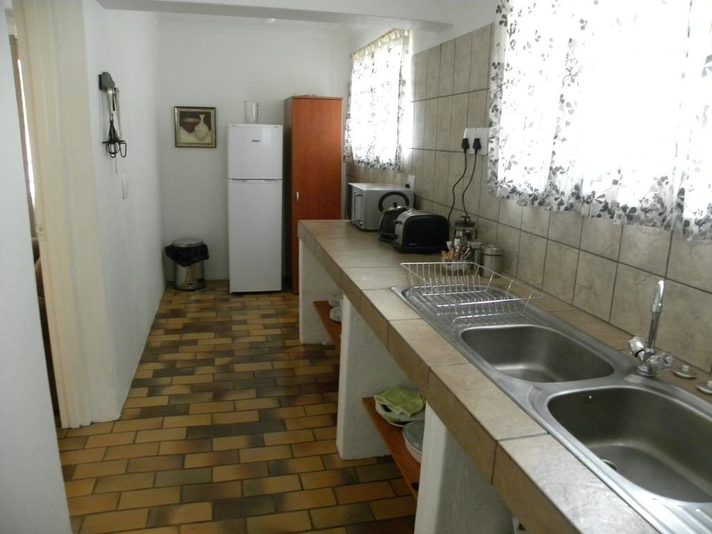 Bush Baby Glen Villa Хейзивю Стая снимка